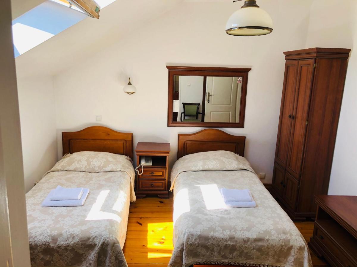 Hotel Mateo Stopnica Eksteriør billede