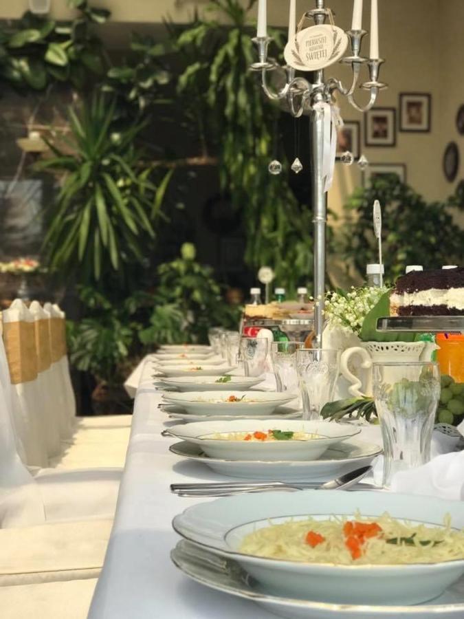Hotel Mateo Stopnica Eksteriør billede
