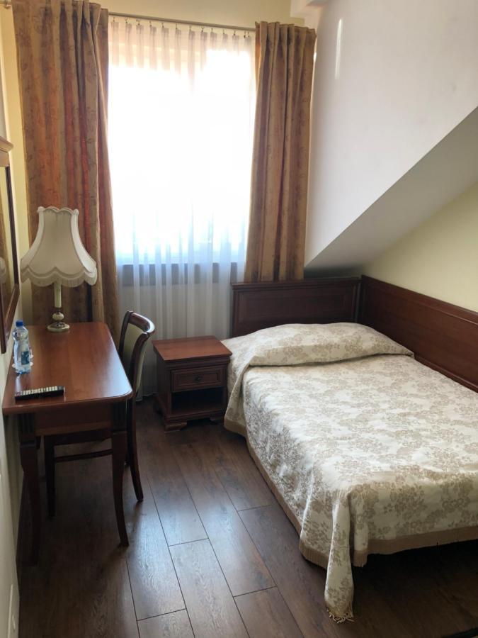 Hotel Mateo Stopnica Eksteriør billede